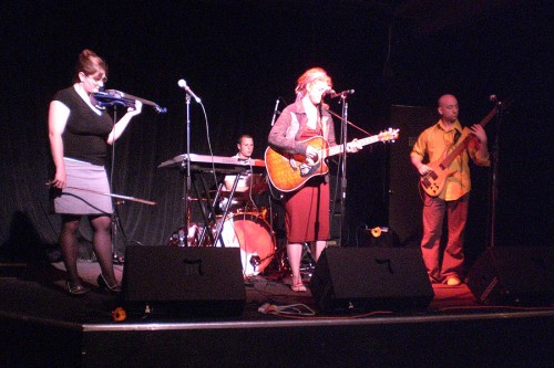 Julia Massey & the Five-Finger Discount Julia Massey & the Five-Finger Discount