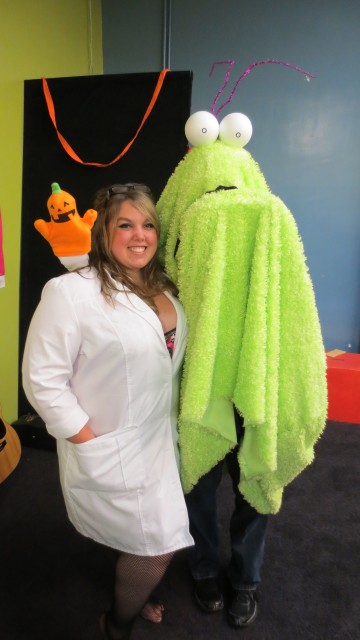 Sexy Vet Stripper & Yip-Yip Alien